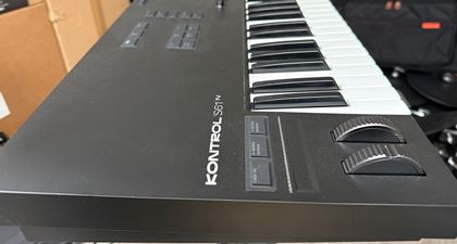 various-Native Instruments Kontrol S61 Mk3